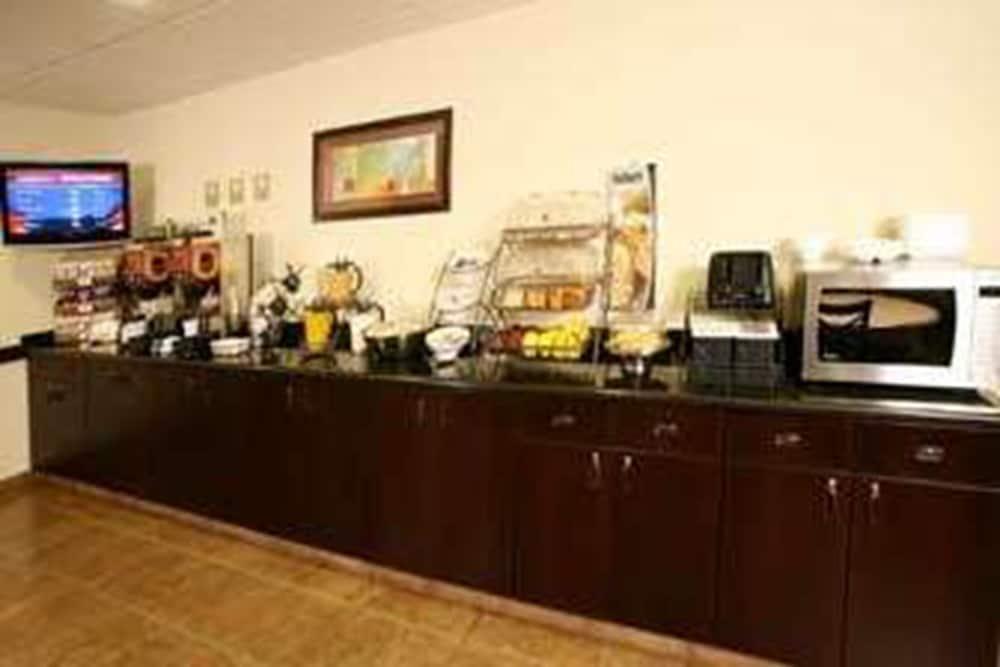 Microtel Inn And Suites By Wyndham Toluca Exteriér fotografie