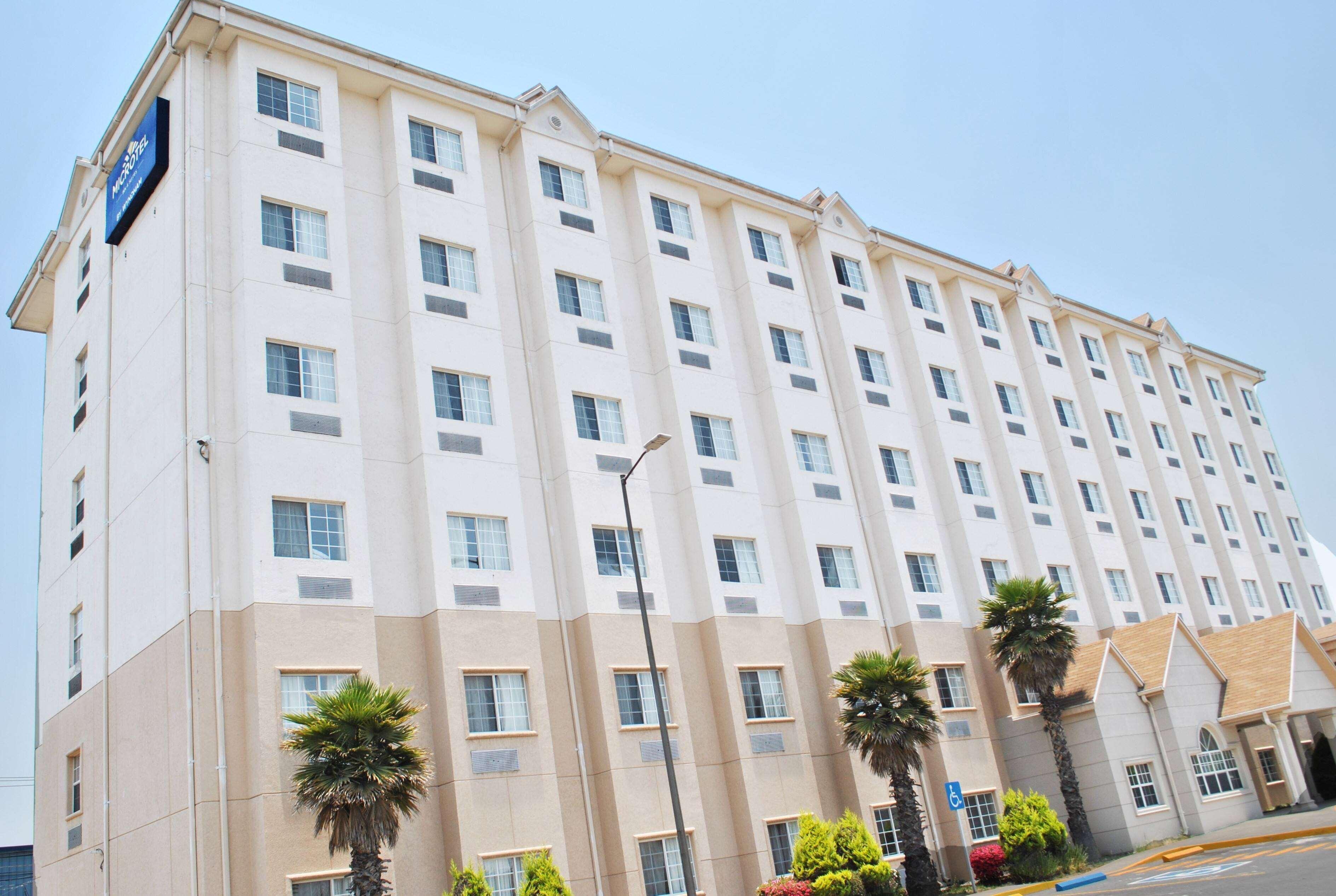 Microtel Inn And Suites By Wyndham Toluca Exteriér fotografie