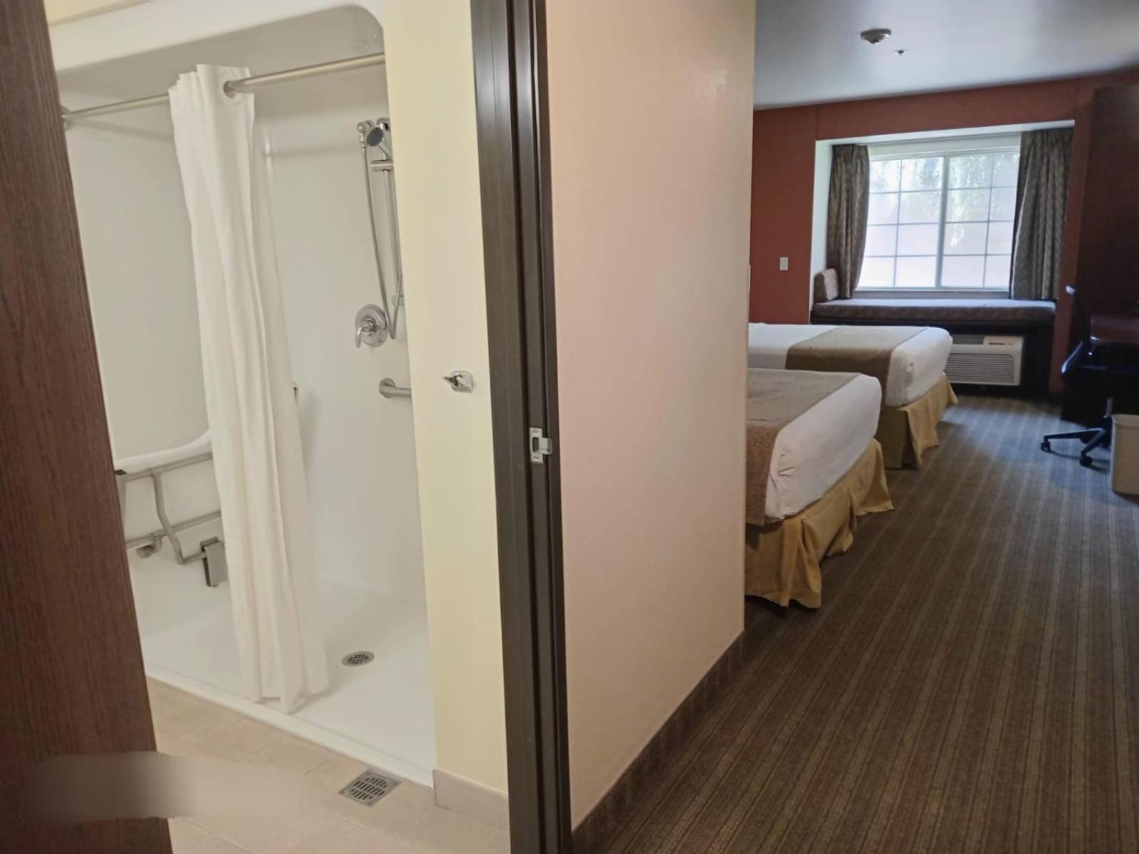 Microtel Inn And Suites By Wyndham Toluca Exteriér fotografie